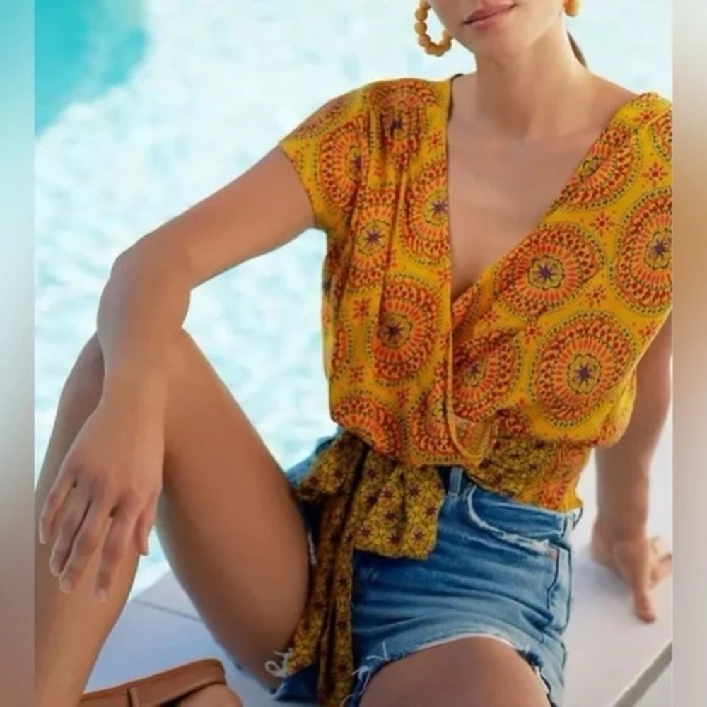 Anthropologie Maeve Cap-Sleeved Blouse in Yellow Medallion .Size: Small. - Picture 3 of 11